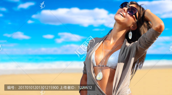 海灘上的女人