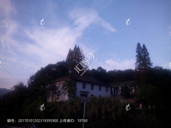 鄉(xiāng)村小樓
