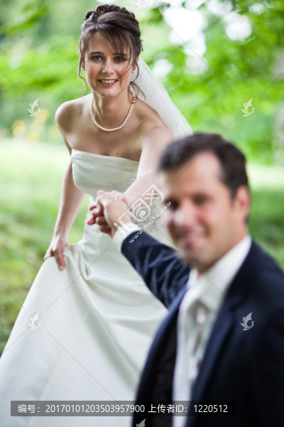 新婚夫婦新婚新婚新郎和新娘在婚禮當(dāng)天