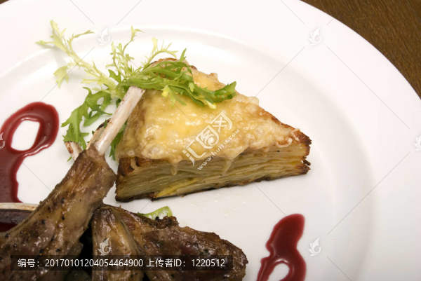 白盤子煎肉