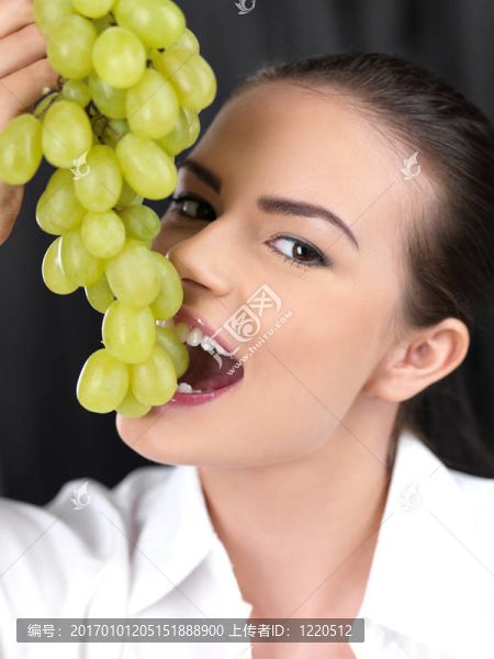 黑色背景美
