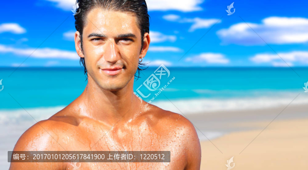 適合在海灘上假扮的男人