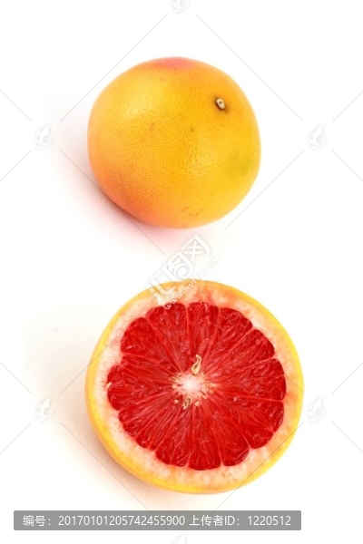 兩個新鮮柚子