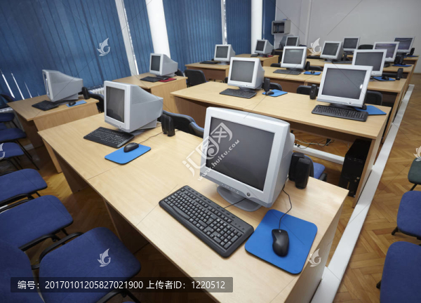 計算機教室1