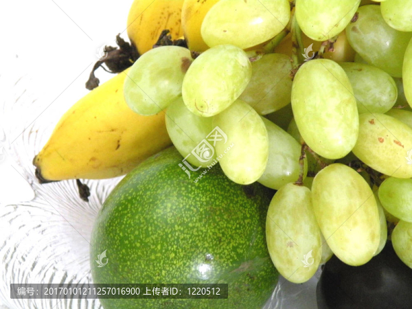 新鮮葡萄和水果