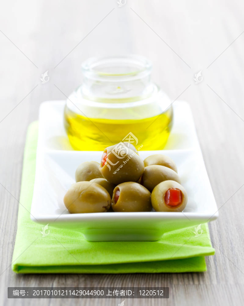 橄欖油和橄欖油-匯圖網(wǎng) www.fosd68.com 橄欖油和橄欖油