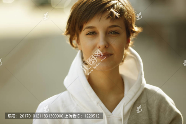 年輕的女人