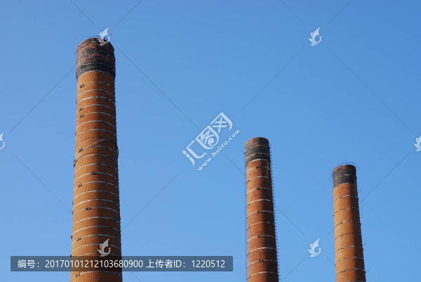工廠的煙囪-匯圖網(wǎng) www.fosd68.com 工廠的煙囪