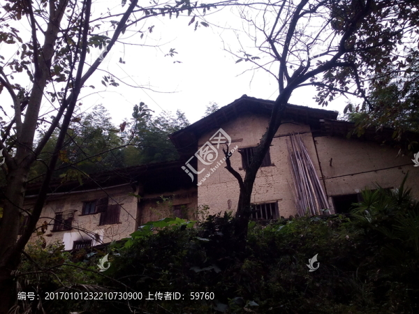 山間農(nóng)舍