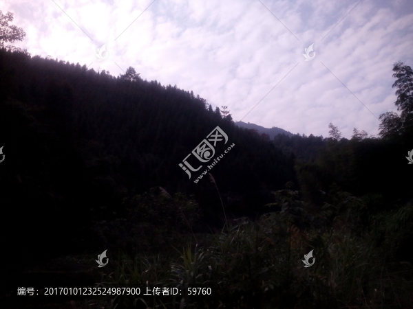 大山天空