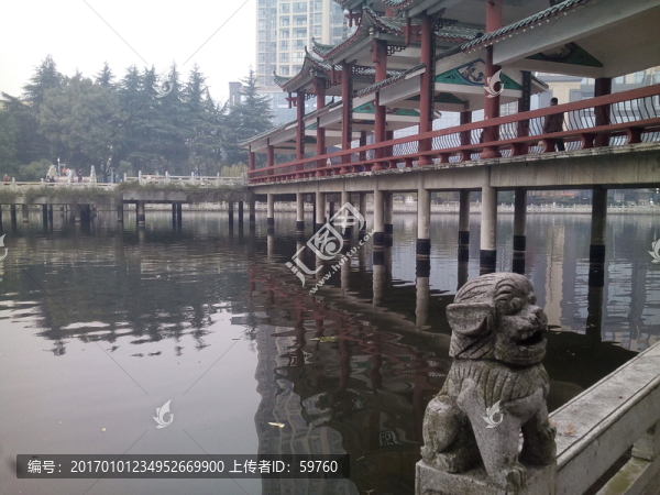 公園風(fēng)雨橋