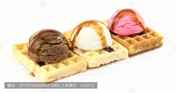 三勺冰淇淋