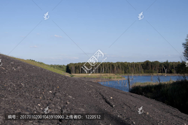采煤矸石和湖