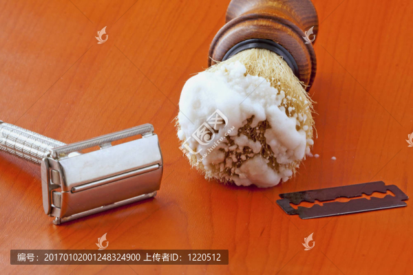 刮胡刷