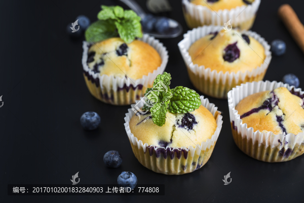 藍(lán)莓瑪芬蛋糕
