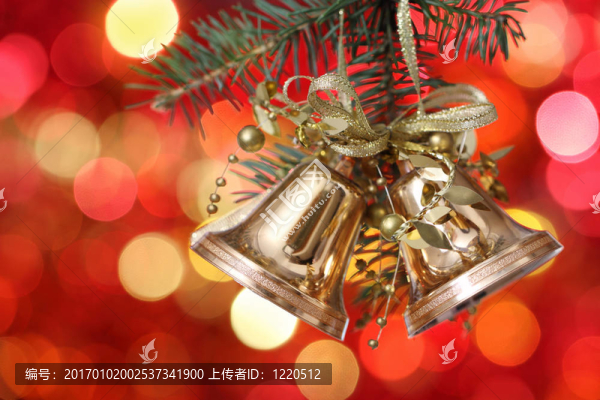 金色圣誕樹(shù)飾品