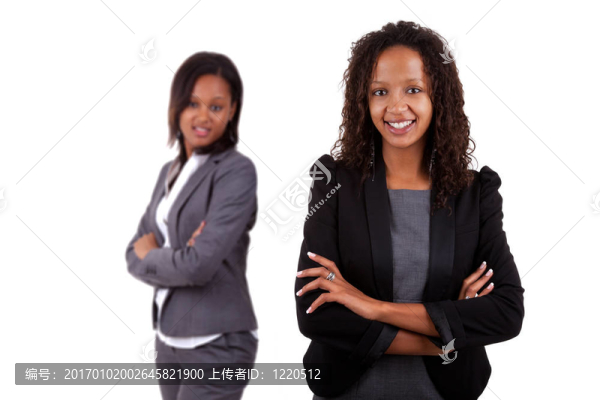 微笑的非洲裔美國(guó)商業(yè)女性