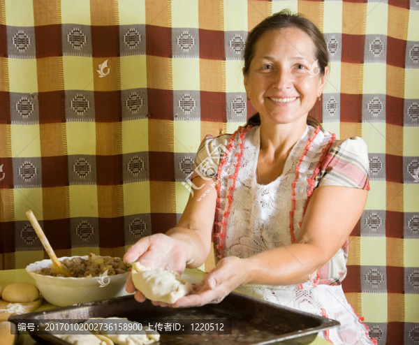 女人肉餡餅