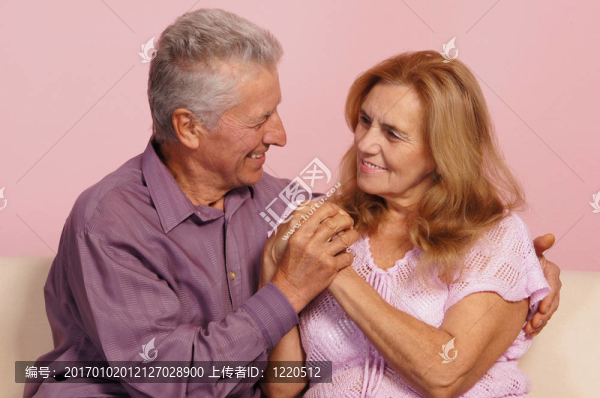 粉紅老夫妻