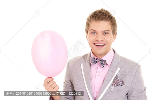 帶氣球的可愛男人