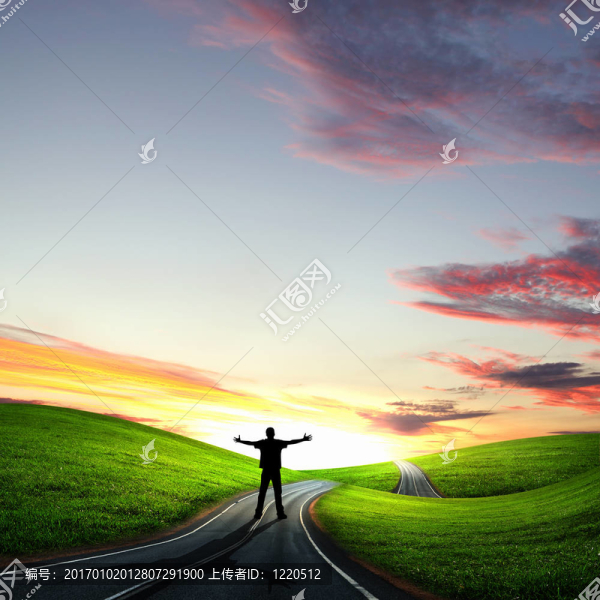 沿著路走的人