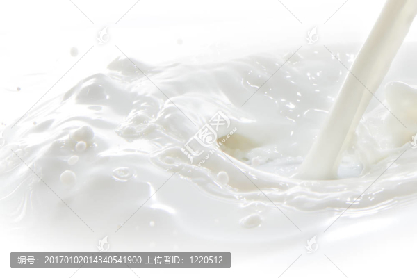 牛奶濺