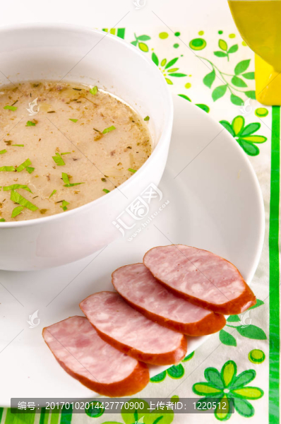 Zurek是一個(gè)體面的波蘭湯