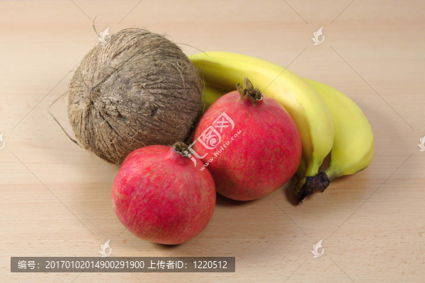 椰子；石榴；香蕉