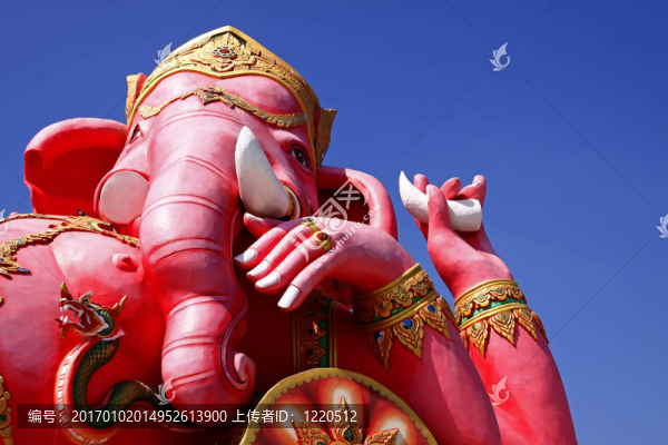 粉紅色的Ganesh的雕像