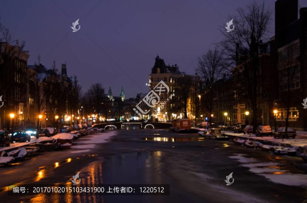 夜晚的阿姆斯特丹
