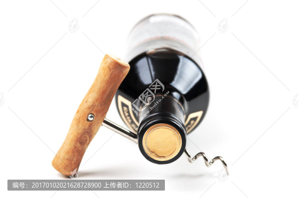 酒瓶和螺旋形的白色隔離