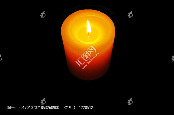 蠟燭在黑暗的