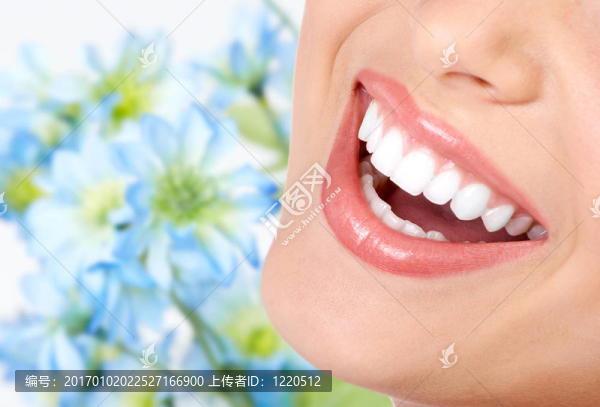 微笑和健康的牙齒。