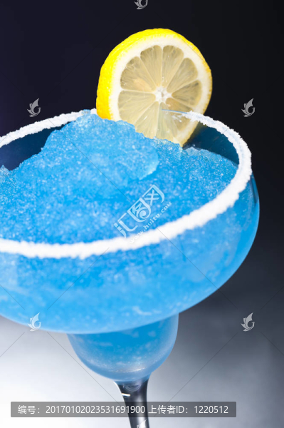 藍色瑪格麗特雞尾酒