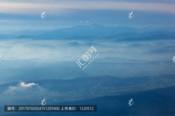 阿爾卑斯山鳥瞰圖