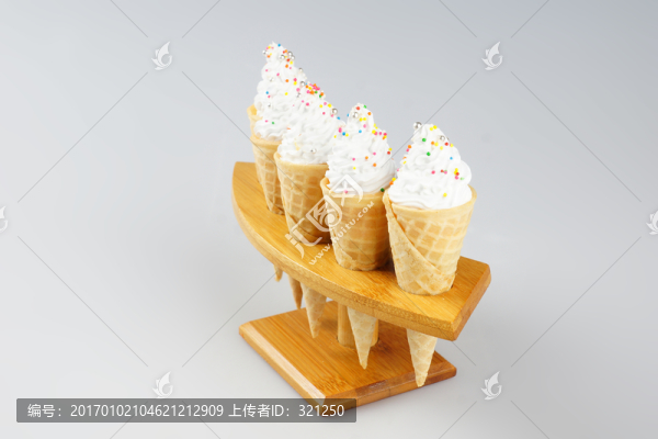 冰激凌