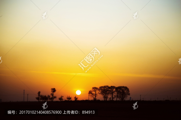 夕陽下的田野風(fēng)光