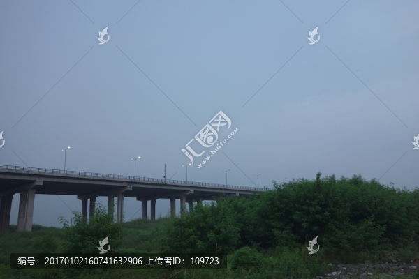 沿江高速