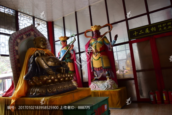 寺廟中的神像圖片素材