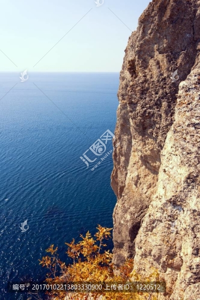 巖石和海