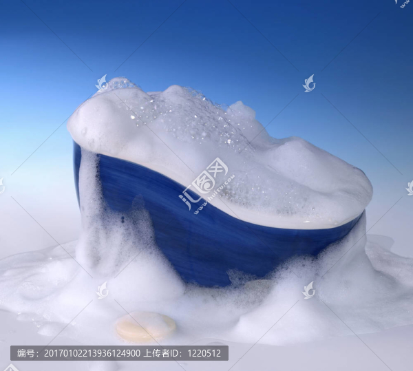 浴缸和泡沫