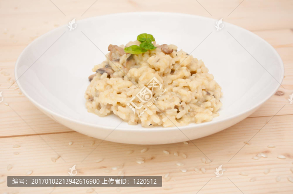 蘑菇燴飯