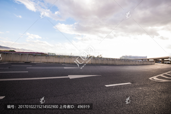 機(jī)場(chǎng)高數(shù)公路