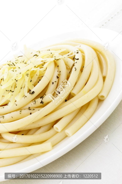 美味的意大利Bucatini
