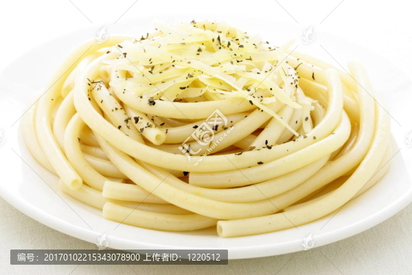 美味的意大利Bucatini