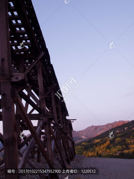 秋天的山
