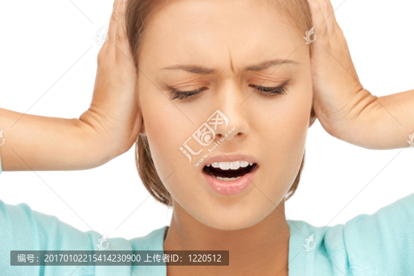 戴著耳朵的女人