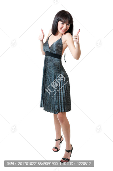 穿黑裙子的少女