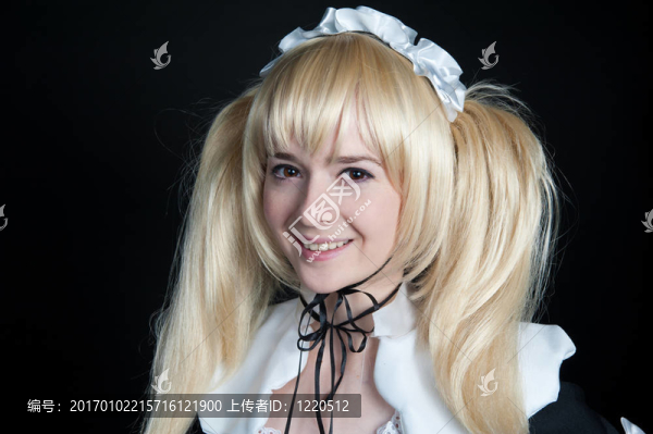 動(dòng)畫洛麗塔套裝中的少女肖像