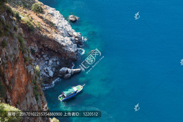 潛水船在藍(lán)色海山酒店海灘灣
